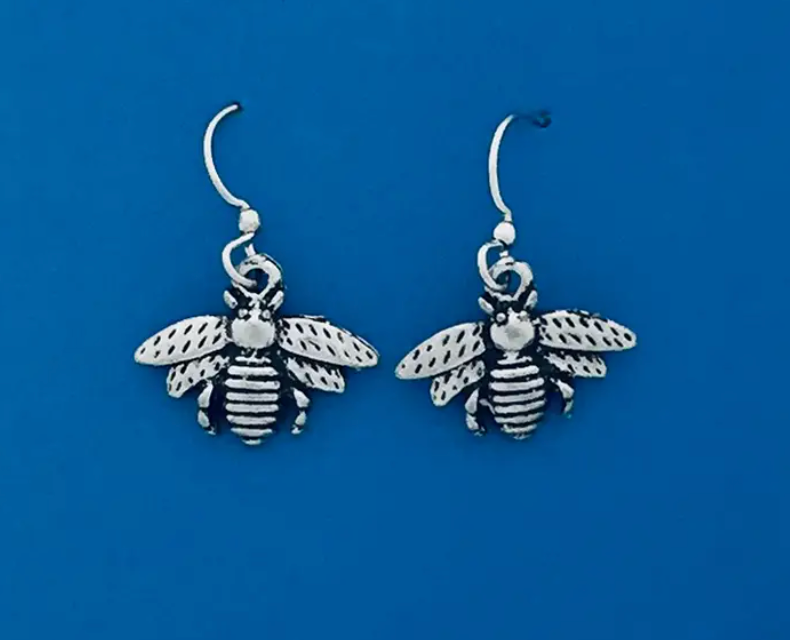 Basic Spirit Bee Earrings