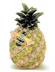 
            
                Load image into Gallery viewer, Jeweled Pineapple w/ Bee Box
            
        